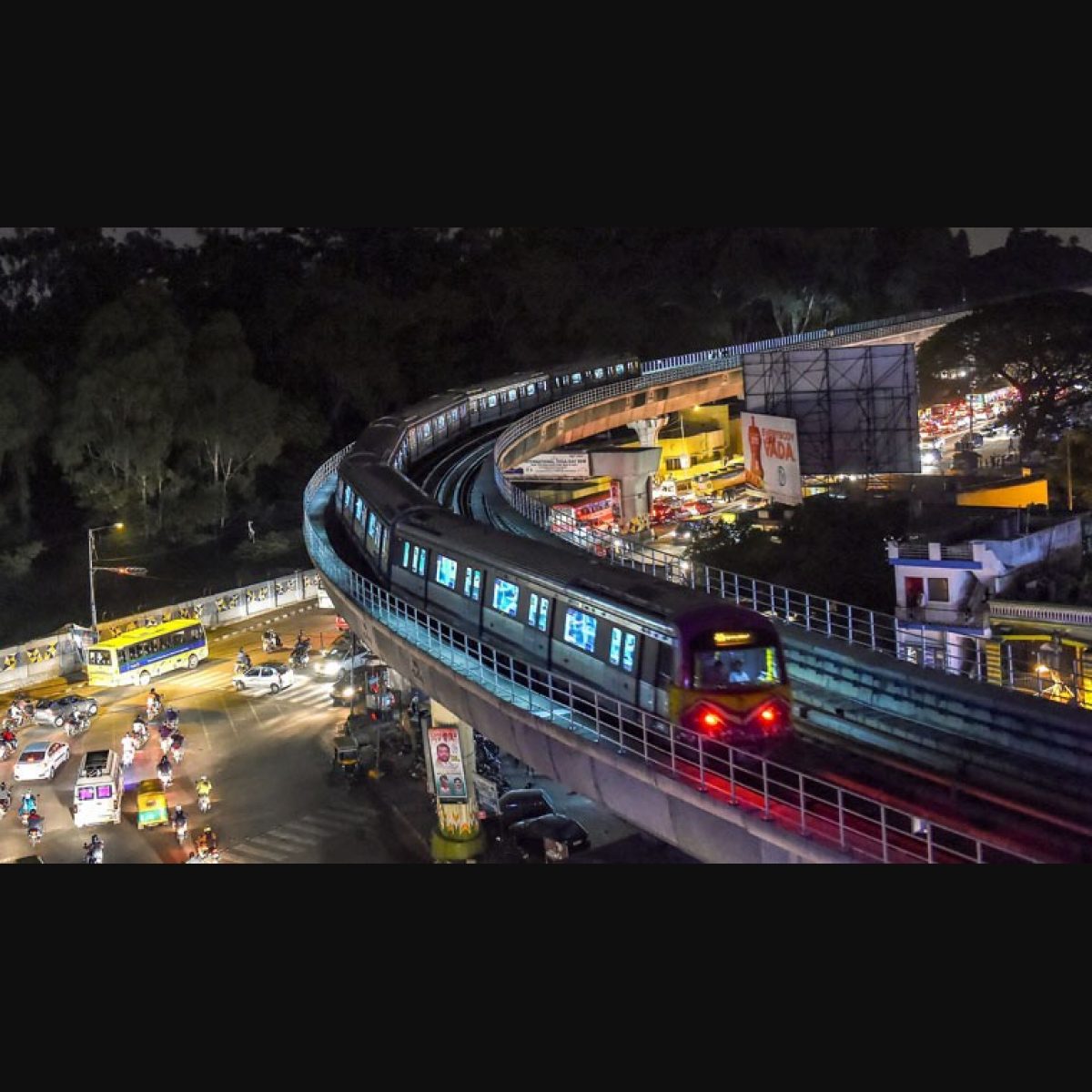 Metro Rail Advertising